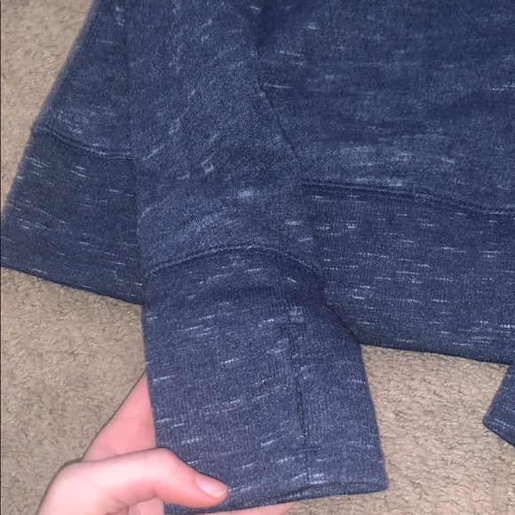 Crew neck - Picture 2 of 3